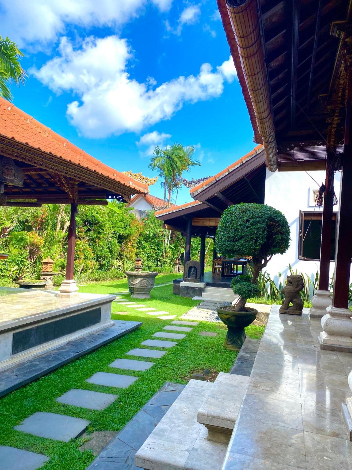 Puri Ayu Hotel Canggu Eksteriør billede