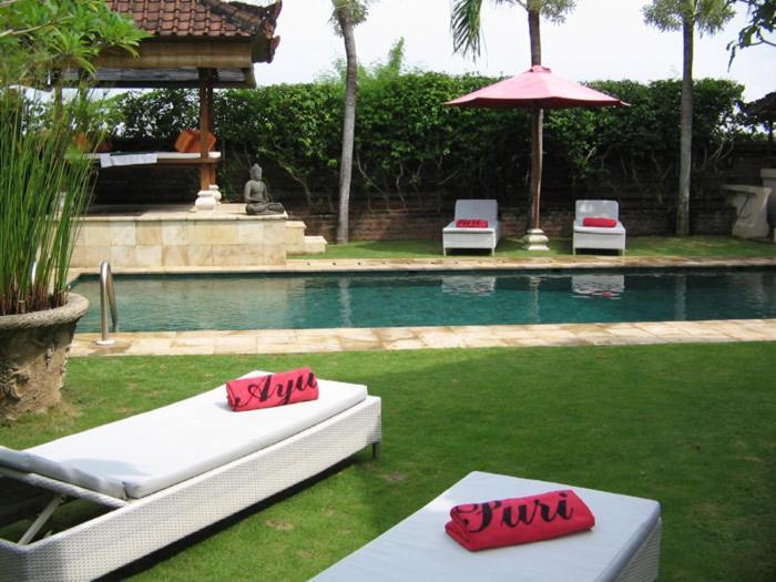Puri Ayu Hotel Canggu Eksteriør billede