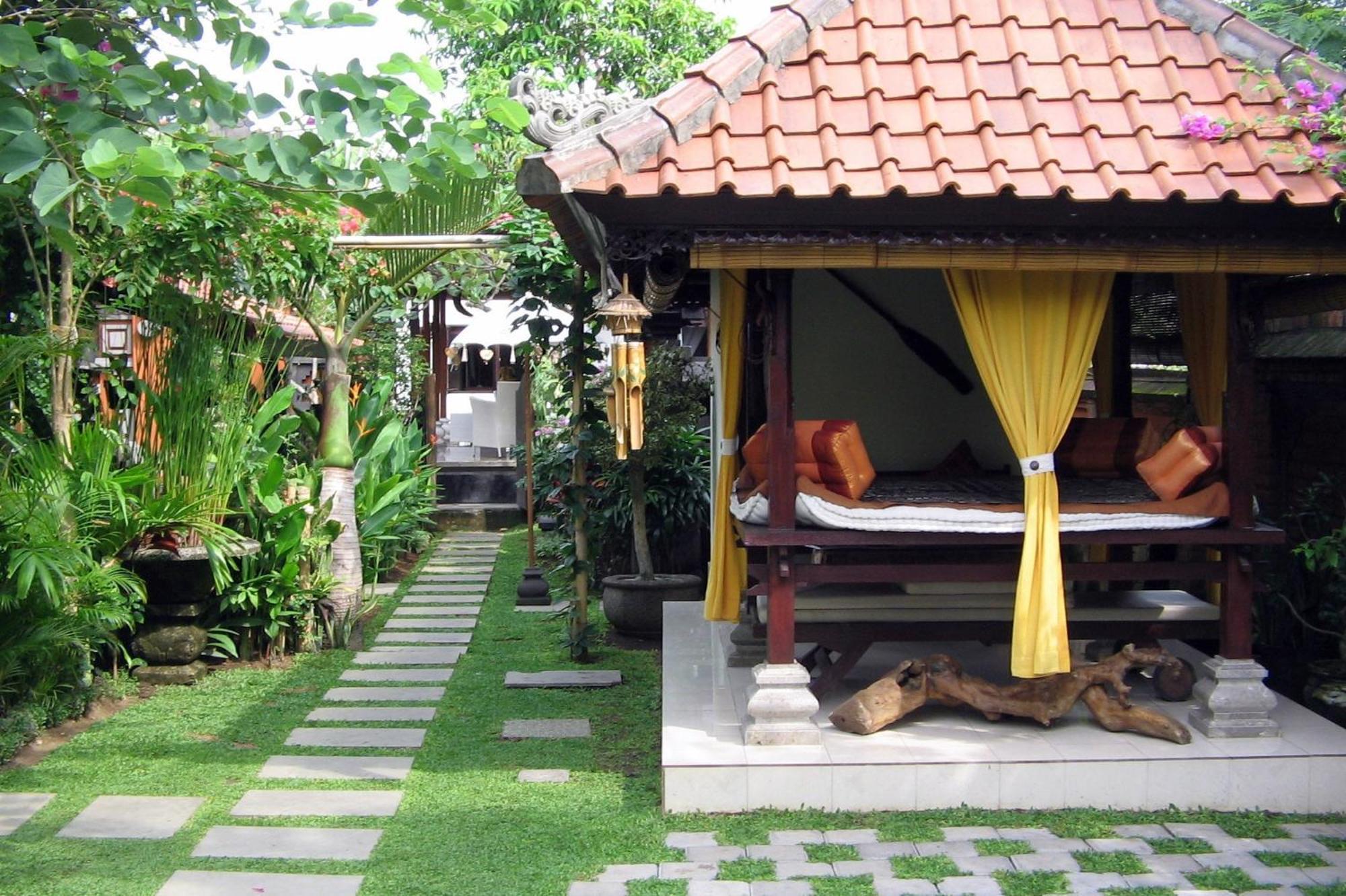 Puri Ayu Hotel Canggu Eksteriør billede