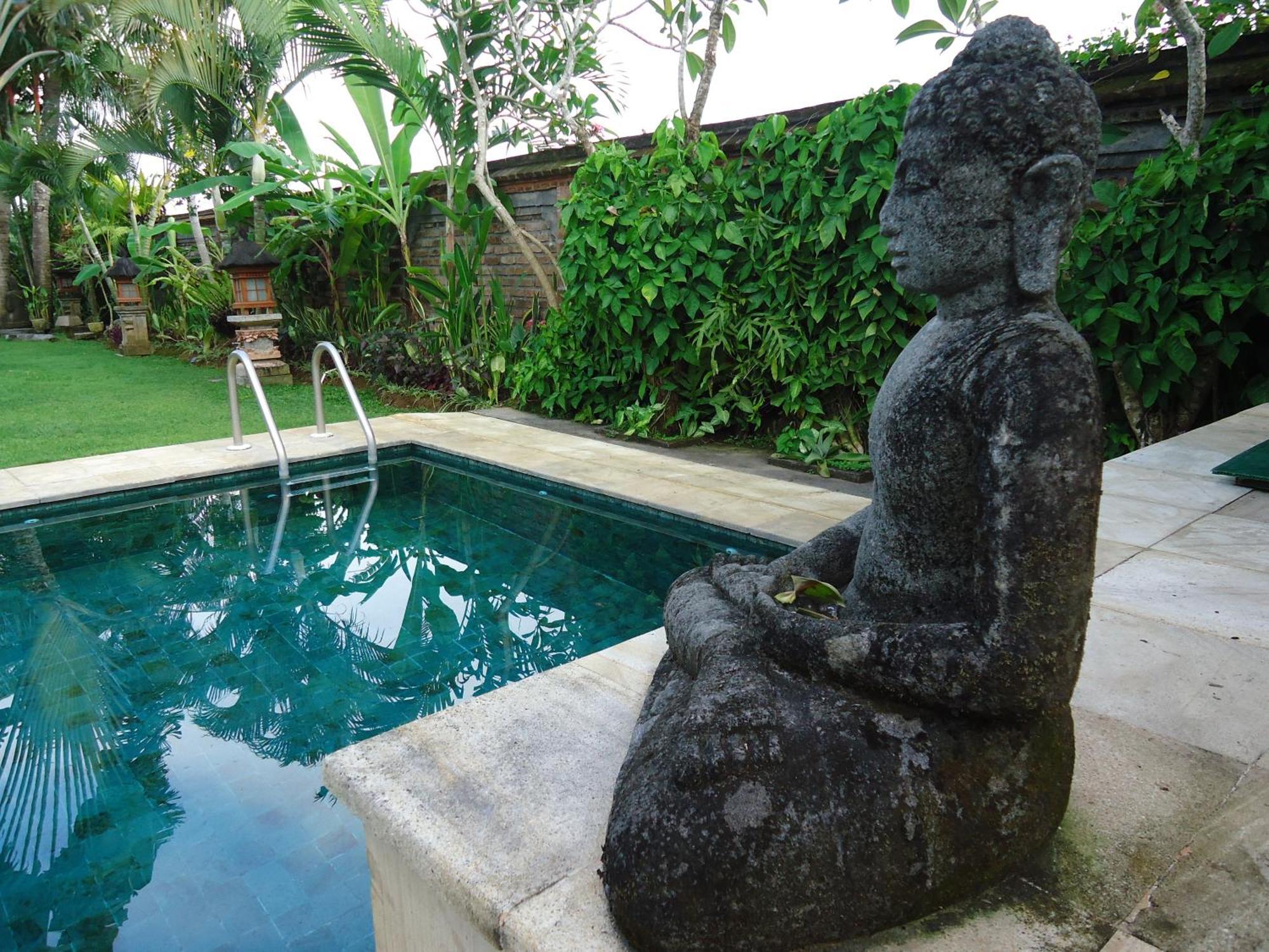 Puri Ayu Hotel Canggu Værelse billede